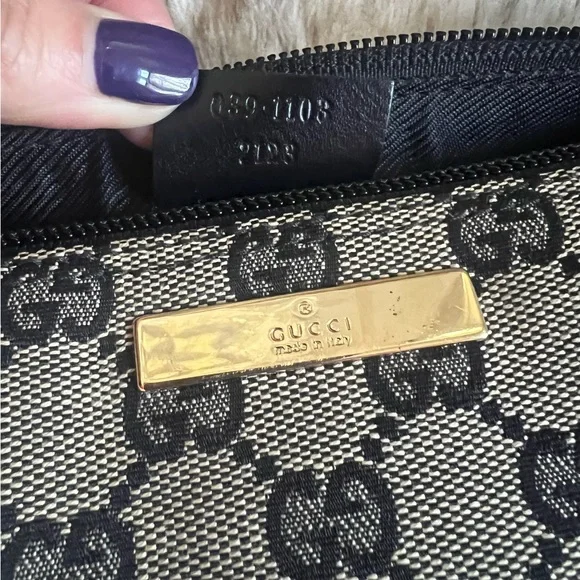 Gucci Monogram Boat Shoulder Bag - Picture 9 of 9